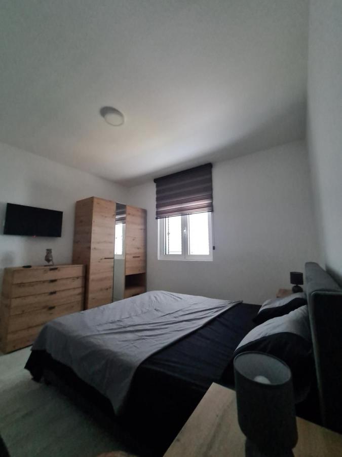 Apartment Nikcevic Tivat Kültér fotó